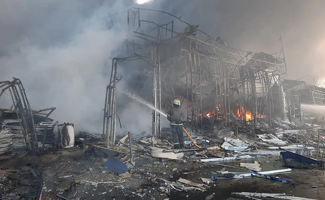 Ukraine Theatre Housing Over 1,000 Bombed, Russia Denies Attack: 10 Facts