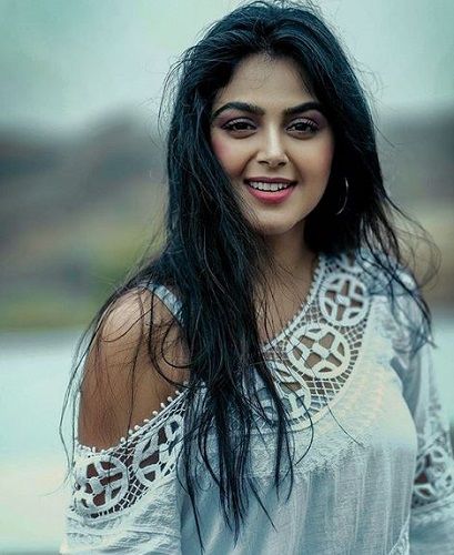 Monal Gajjar Bigg Boss Telugu 4 Contestant Bio, Wiki, Photos, Cast and interesting facts