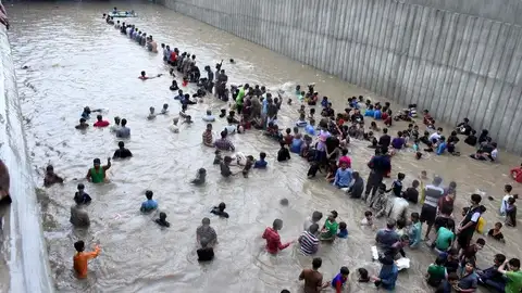 25 Perish To Flash Floods Triggered by Torrential Rains in Pakistan With 200 Houses Damaged and Over 40 Injured