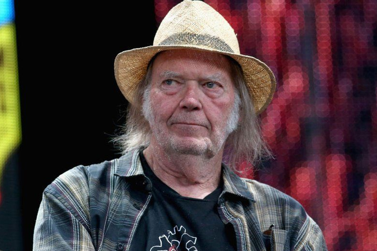 Neil Young Net Worth 2022