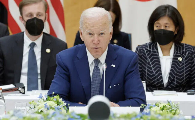 Joe Biden Caught Using Detailed "Instruction" Sheet At G20 Telling Him When To Sit, Speak And Take Photos