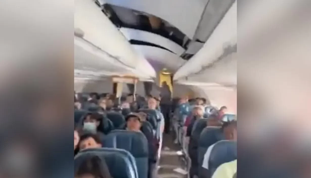 Video: Extreme Turbulence On Hawaiian Airlines Flight Injures Dozens