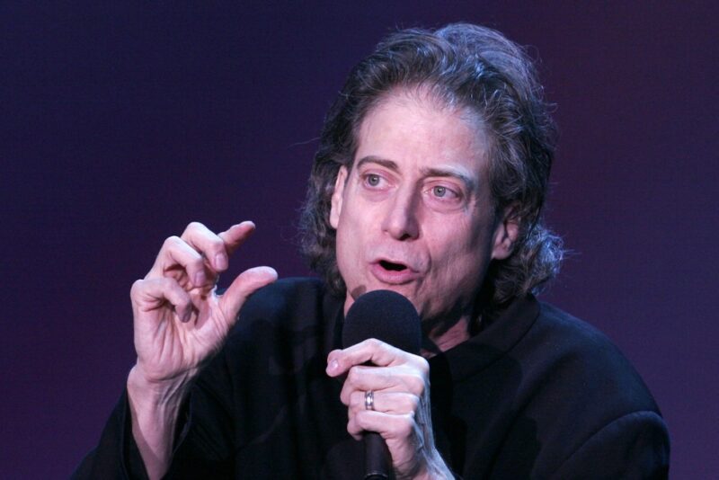 'Curb Your Enthusiasm' Star Richard Lewis Dies at Age 76